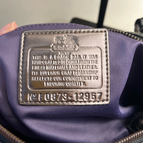 Coach Madison Black Patent Leather Bag 🖤 - Picture 5 of 15